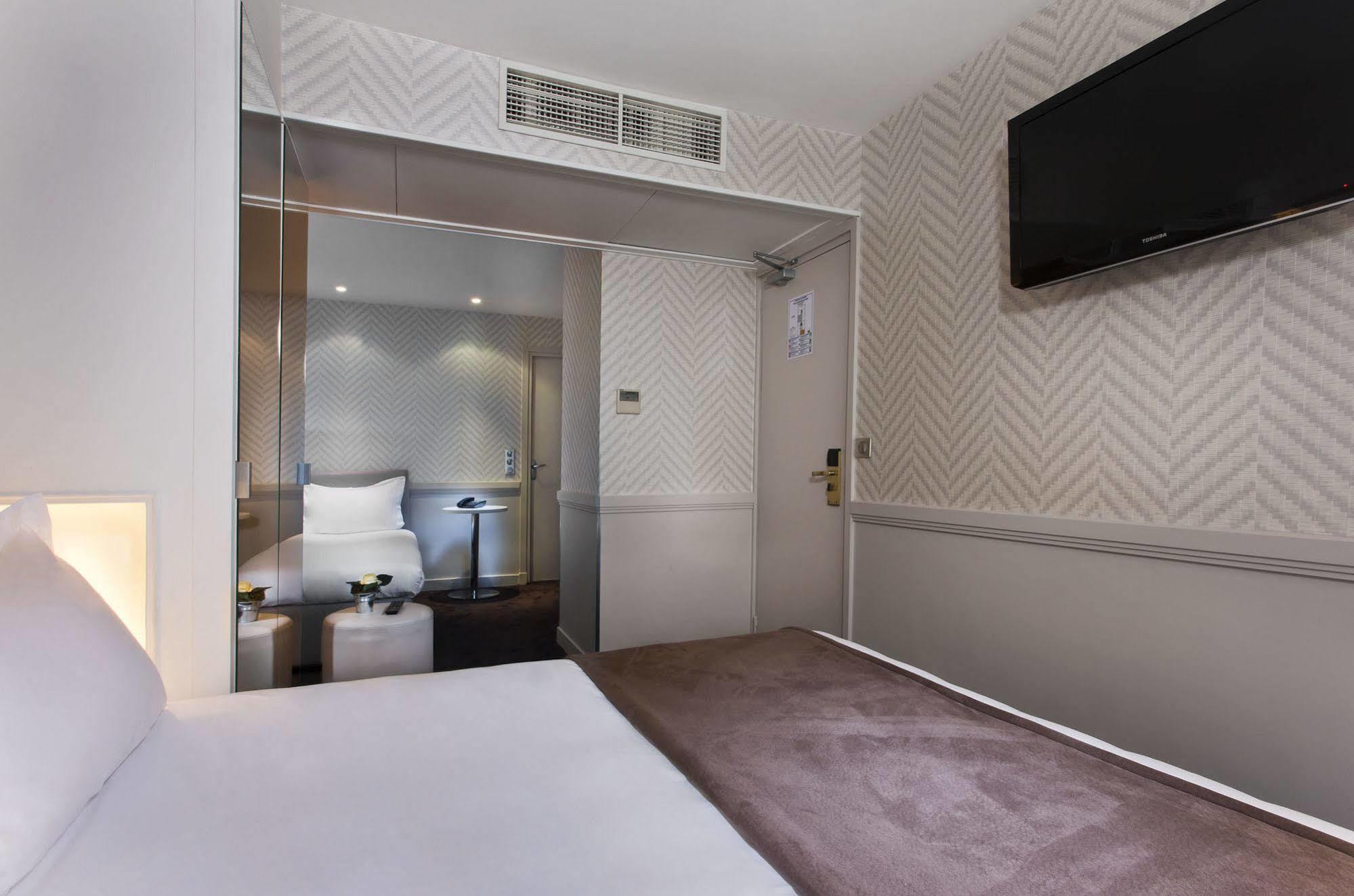 Hotel Longchamp Elysees 3*